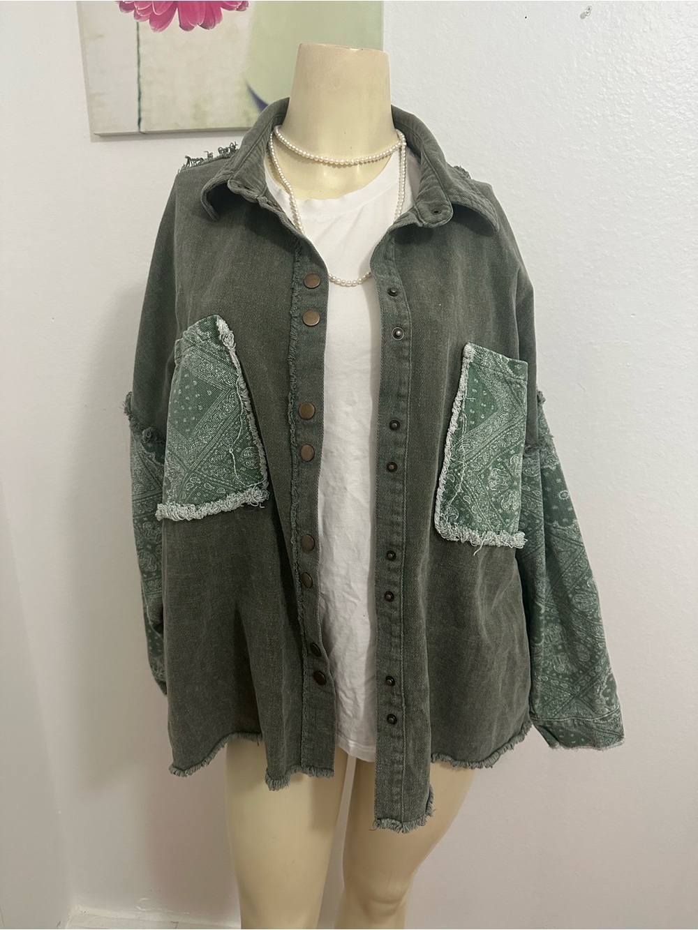Oli & Hali 100% Cotton Jacket
Green Patchwork Oversized
Hippie Boho Grunge S
